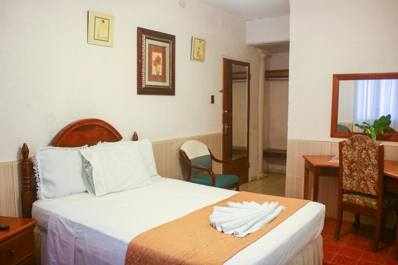 Hotel Maya Коросаль Экстерьер фото
